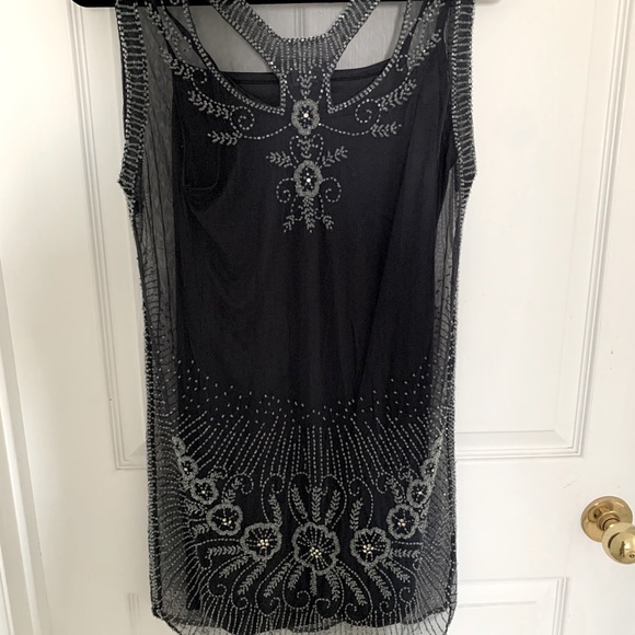 Dress - Picture 6 of 8